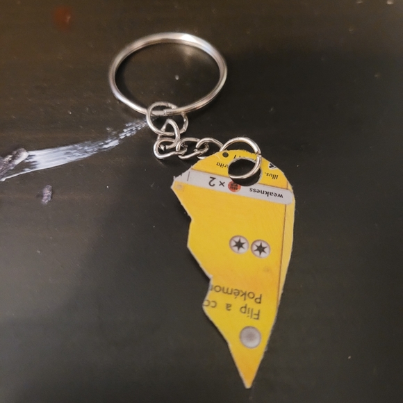 Pokemon Card keychain - Picture 4 of 4
